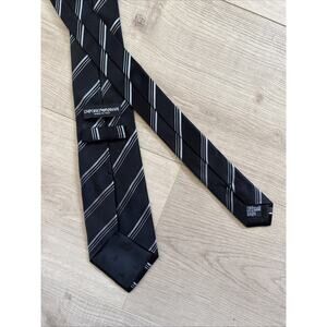 EMPORIO ARMANI Genuine authentic Mens Silk 100 Tie Necktie Multicolor Luxury 32